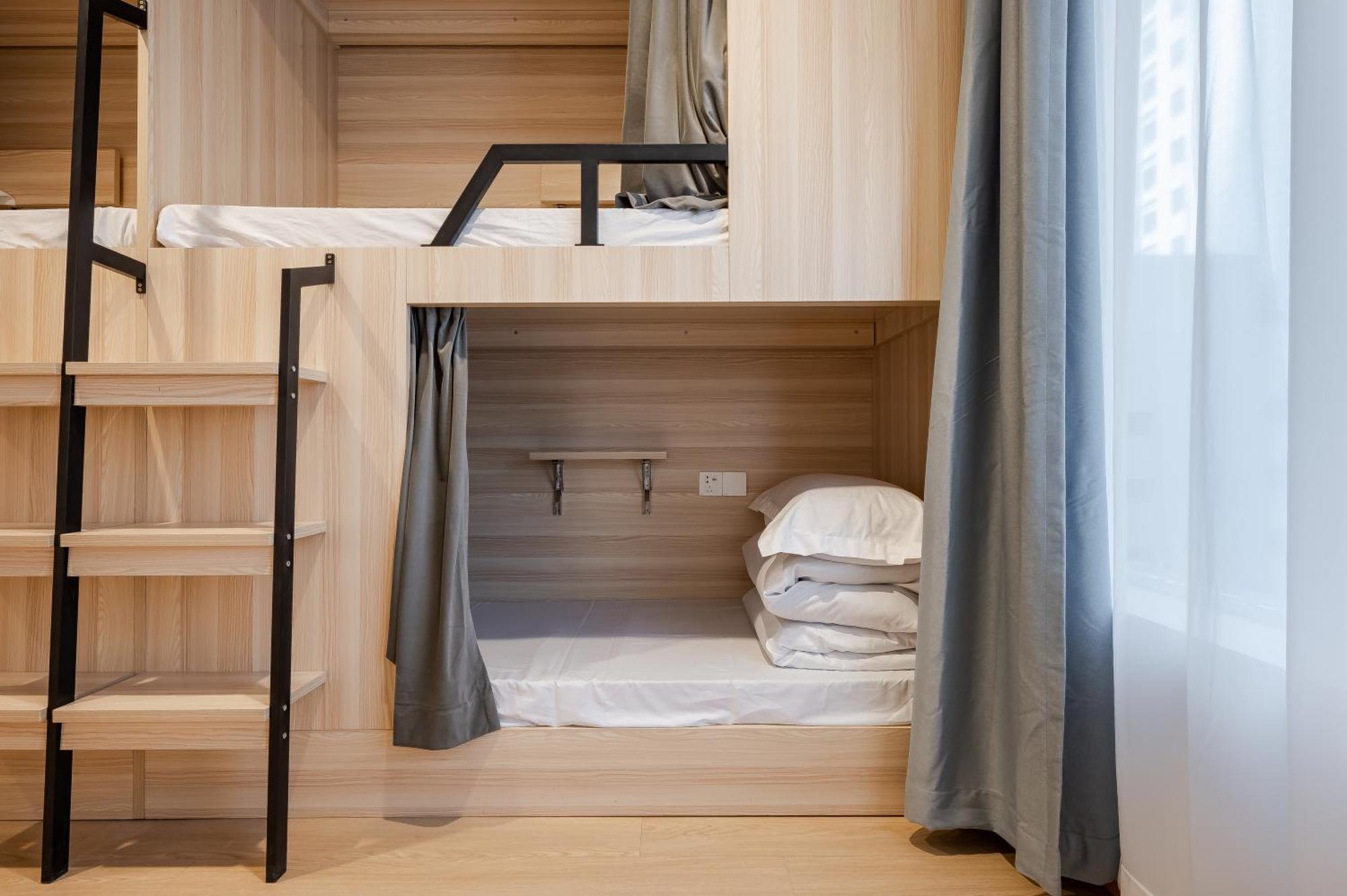 Dayin International Youth Hostel -Near People'S Square & Old Town -Social Area -Bar -Cafe -Gym -Free Laundry Luggage Storage -24H Front Desk -English Service Шанхай Экстерьер фото