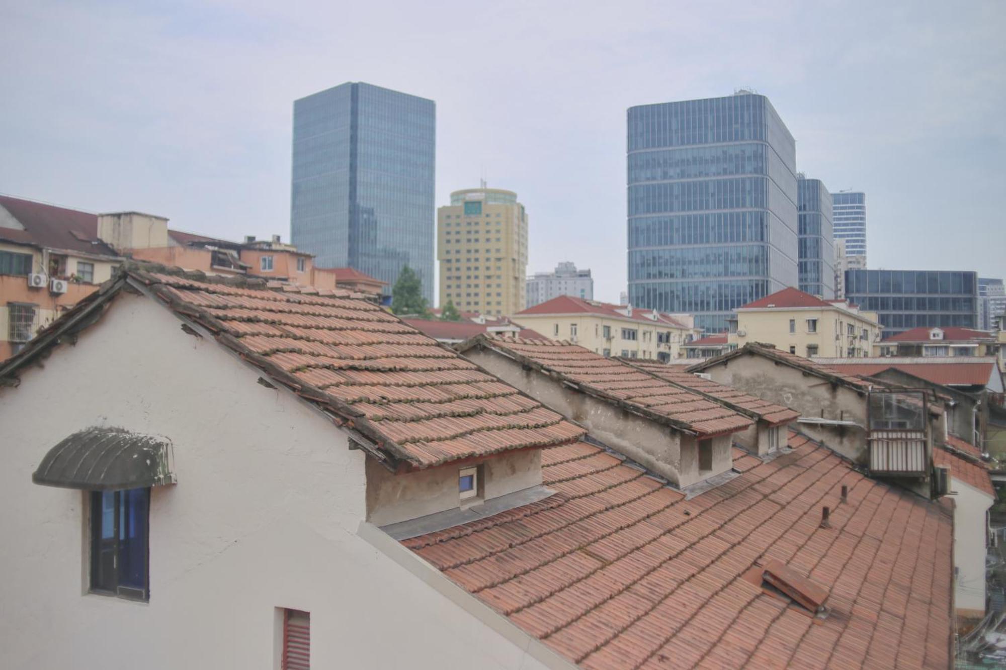 Dayin International Youth Hostel -Near People'S Square & Old Town -Social Area -Bar -Cafe -Gym -Free Laundry Luggage Storage -24H Front Desk -English Service Шанхай Экстерьер фото