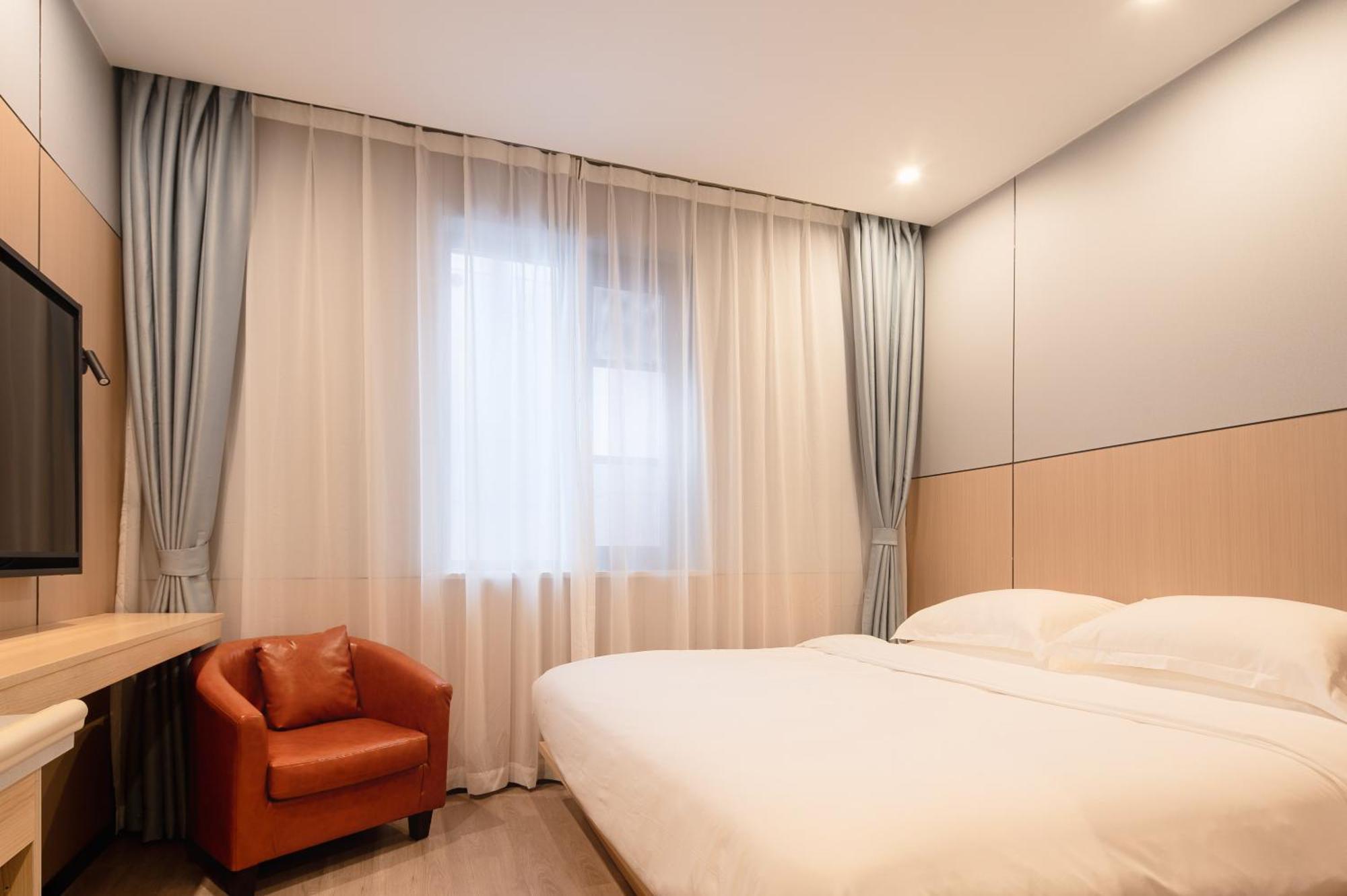 Dayin International Youth Hostel -Near People'S Square & Old Town -Social Area -Bar -Cafe -Gym -Free Laundry Luggage Storage -24H Front Desk -English Service Шанхай Экстерьер фото